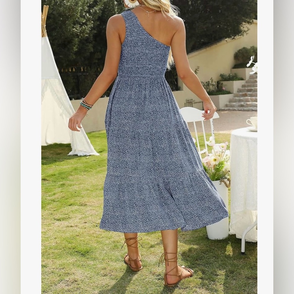 Elegant Blue One-Shoulder Maxi Dress - Picture 4 of 9